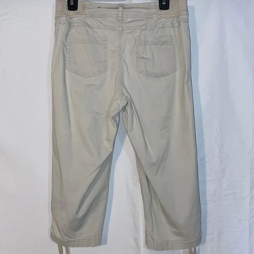 Basic edition khaki capris - Picture 4 of 7